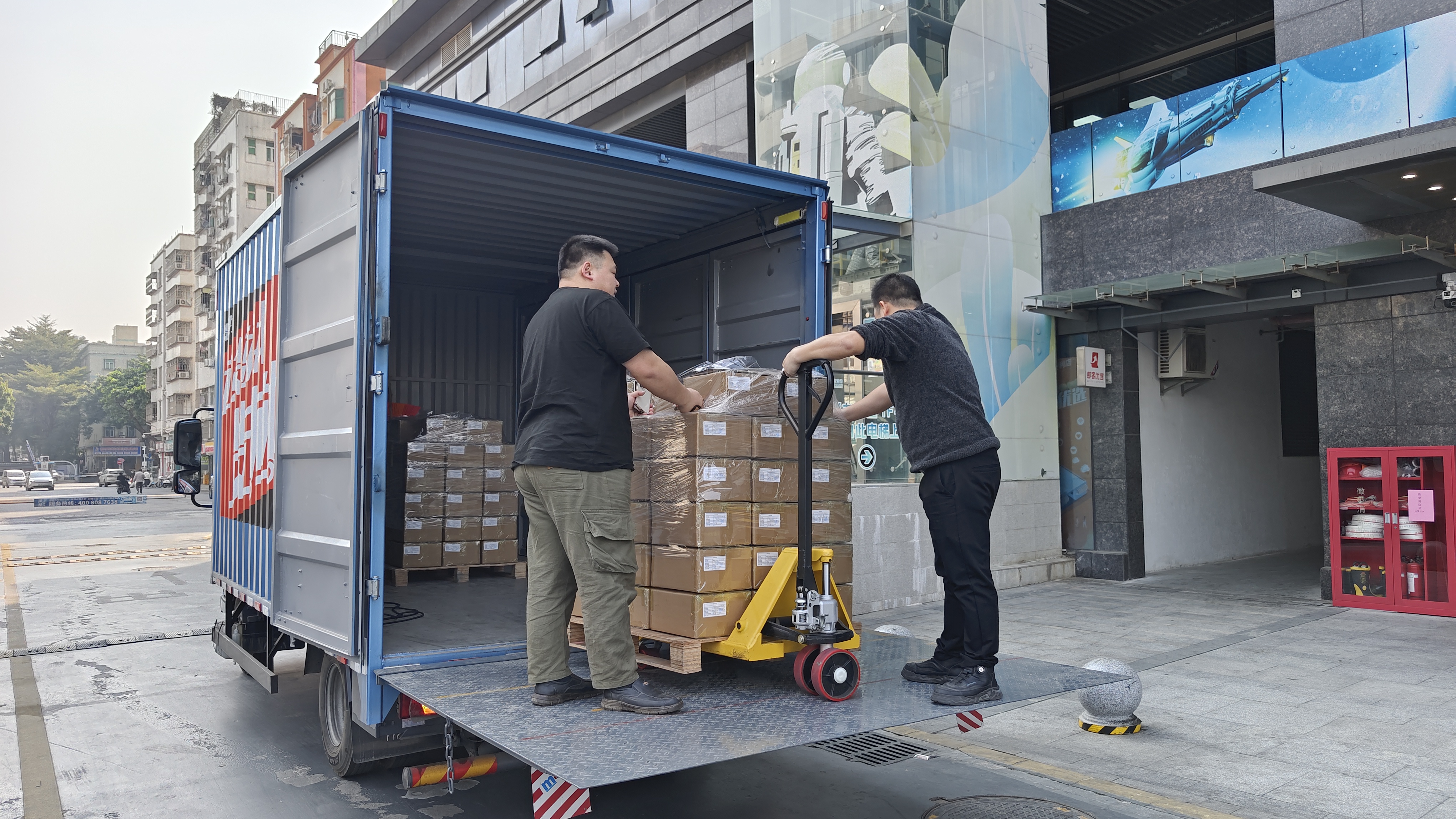 HCC船舶机器人电池供中国客户