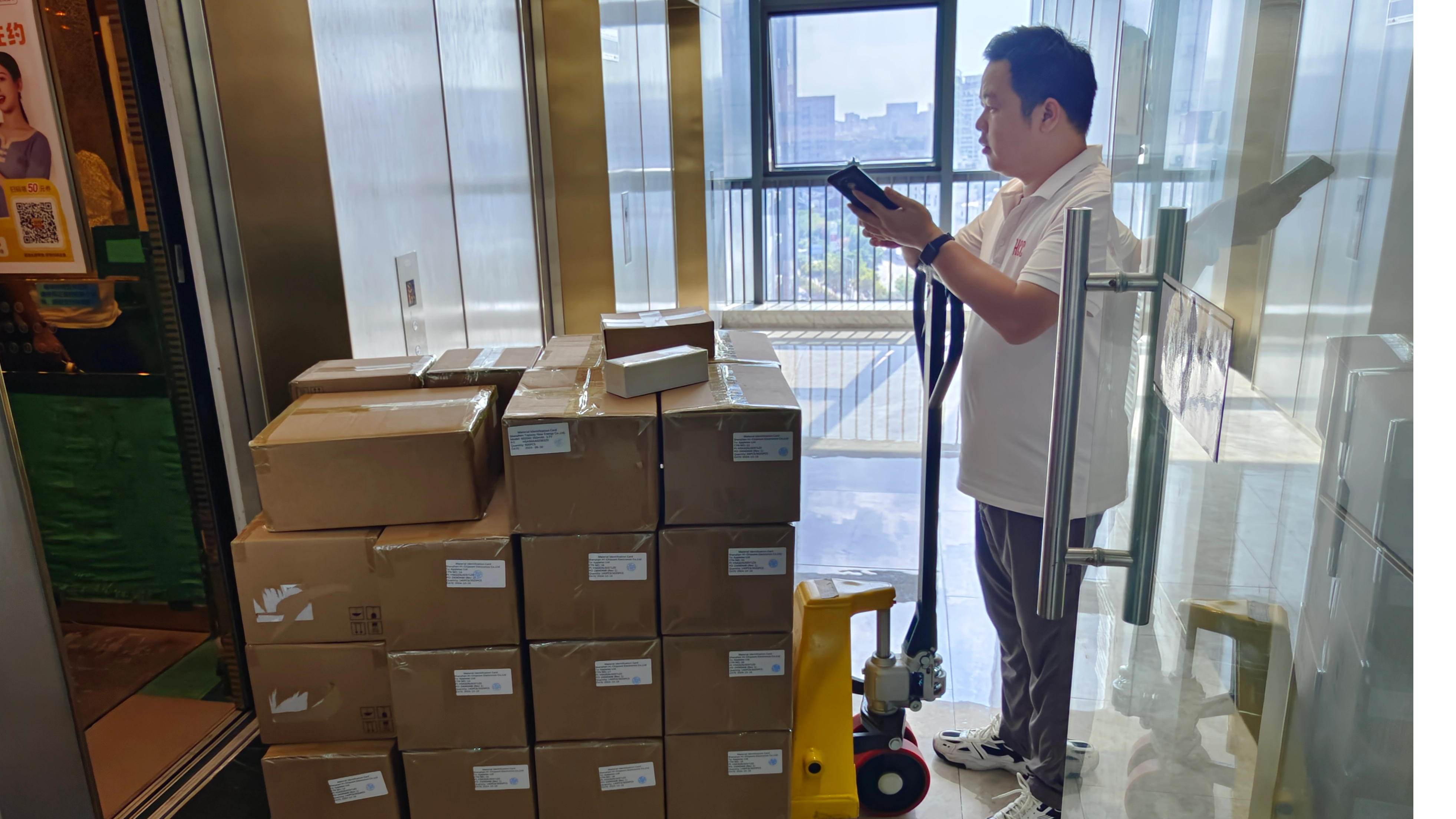 HCCTOP船舶广场电池组为香港客户
